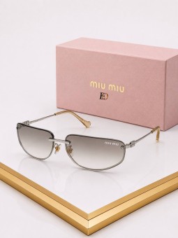 Lentes lucy plata miu miu...