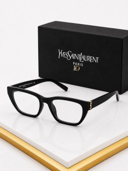 Lentes glossy YSL luna...