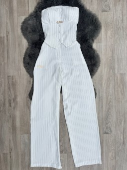 Conjunto isa blanco guess
