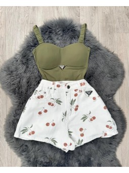 Short cerezas blanco prada