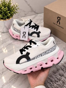 Zapatos on running blanco