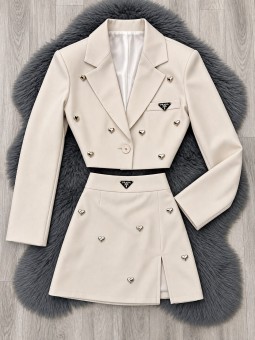Conjunto corazones beige prada